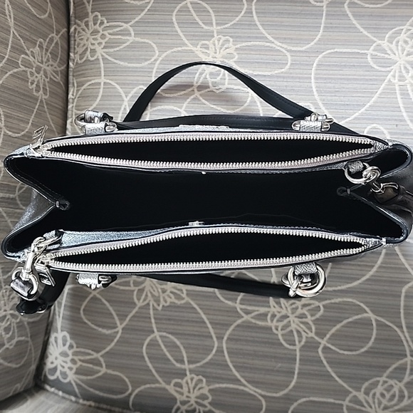 Coach Brooke Carryall - Picture 10 of 12